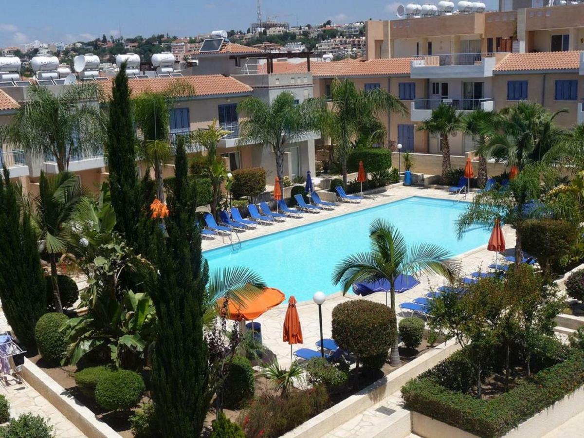 Aurora Townhouse Paphos Exterior foto