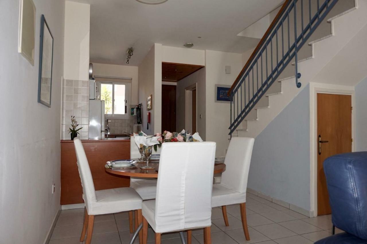 Aurora Townhouse Paphos Exterior foto