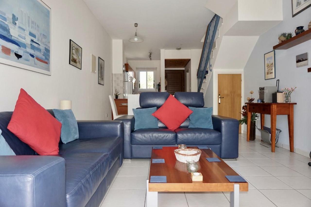 Aurora Townhouse Paphos Exterior foto