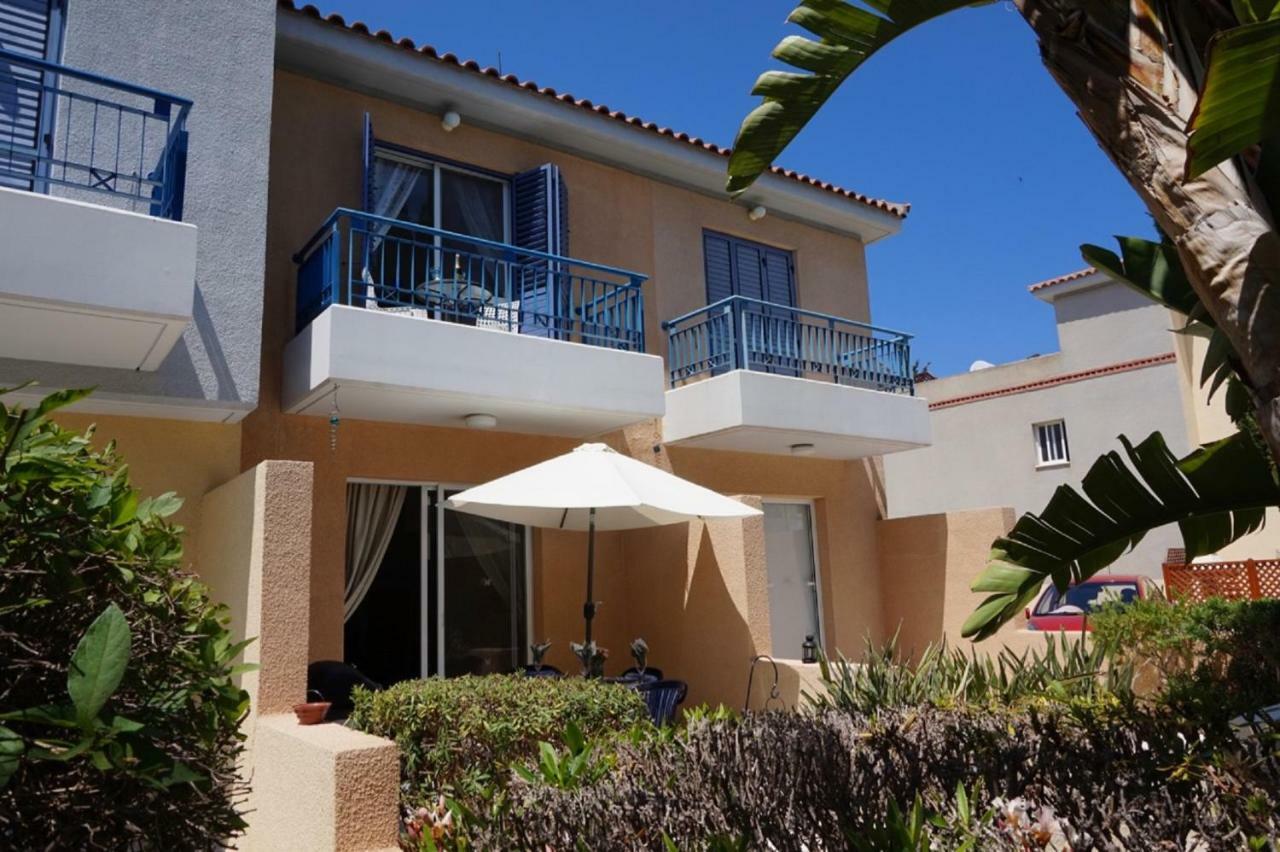 Aurora Townhouse Paphos Exterior foto